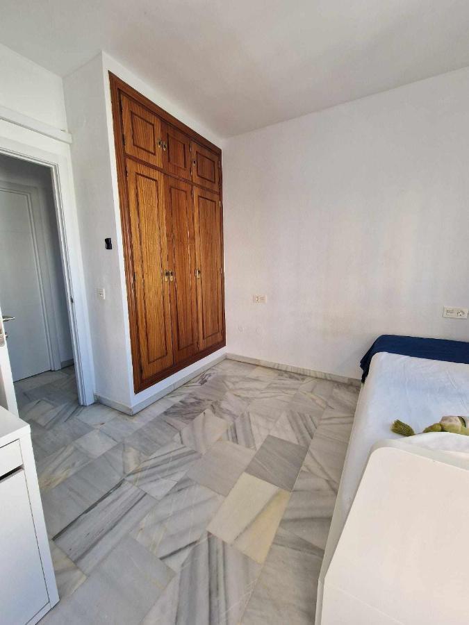 3 Rooms Con Parking Y Terraza En C Marmoles Малага Екстериор снимка